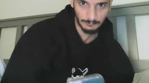 Snapshot of moss127 chatting on February 16, 8:21 am twennysevv27 online show from February 16, 8:21 am