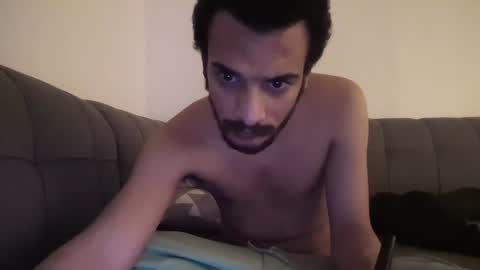 Snapshot of moss127 chatting on January 26, 6:28 am twennysevv27 online show from January 26, 6:28 am