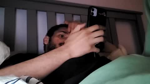 Snapshot of moss127 chatting on January 12, 2:35 am twennysevv27 online show from January 12, 2:35 am