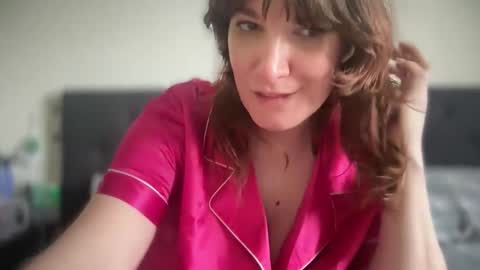 Mossy Mommy online show from April 15, 4:21 pm