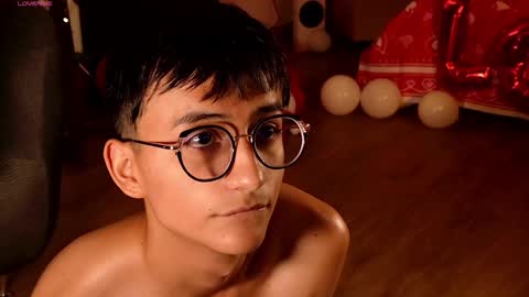 Snapshot of mr_evan1 chatting on February 6, 6:56 pm Mr Evans online show from February 6, 6:56 pm