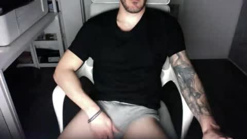 mr_gi89 online show from April 10, 8:46 pm