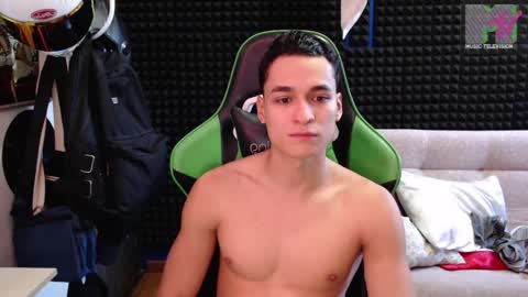 Snapshot of mr_lollipop77 chatting on October 19, 10:36 pm Call me Angel please online show from October 19, 10:36 pm
