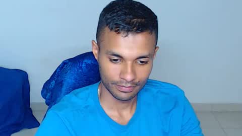 Max online show from April 13, 5:39 pm