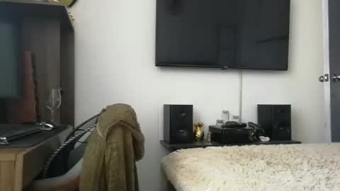 Dannys online show from December 8, 6:17 pm