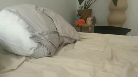 mr_owl online show from April 2, 10:22 am