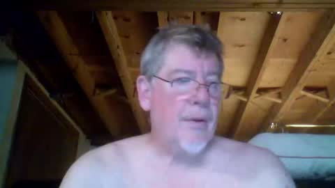 Snapshot of mrblade666 chatting on October 19, 12:10 pm mrblade666 online show from October 19, 12:10 pm
