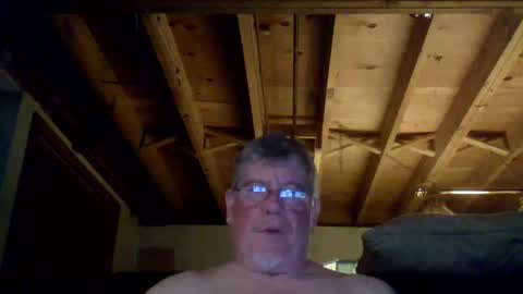 Snapshot of mrblade666 chatting on October 22, 12:03 am mrblade666 online show from October 22, 12:03 am