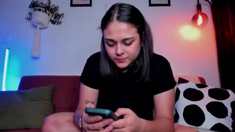 Laura online show from November 24, 11:25 pm