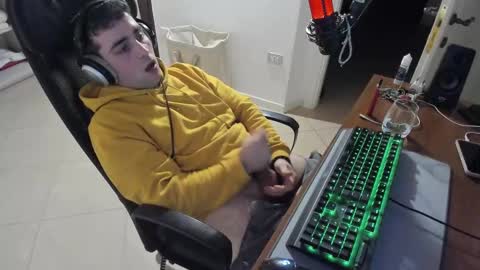 Snapshot of mrclean_97 chatting on February 5, 4:58 pm GoodBoy online show from February 5, 4:58 pm