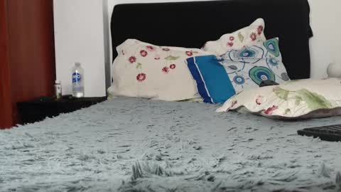 mrcock_col online show from February 10, 4:36 pm