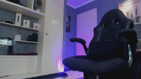 MrFrank. online show from November 5, 1:46 pm