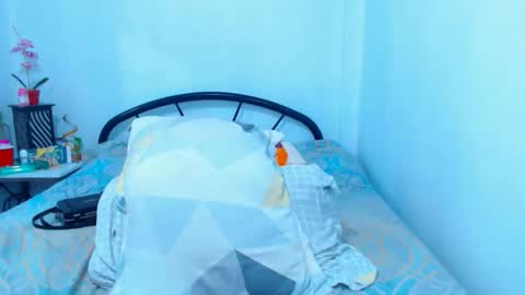 mrladybunnycock online show from January 13, 4:31 am