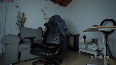 Luis    Instagram   online show from February 1, 9:01 pm