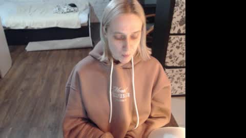 Sasha online show from February 22, 3:25 pm