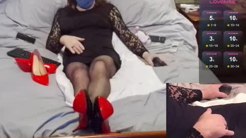 Jennifer online show from February 18, 9:36 pm