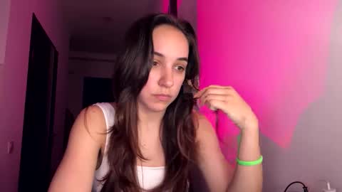 ms_sophiee online show from April 25, 6:38 pm