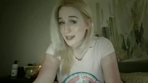 Snapshot of msclairewhatever chatting on October 11, 10:57 pm msclairewhatever online show from October 11, 10:57 pm