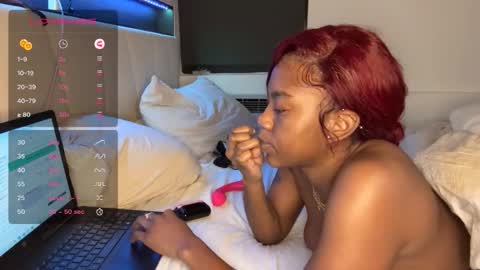 mskitty000 online show from December 23, 6:08 am