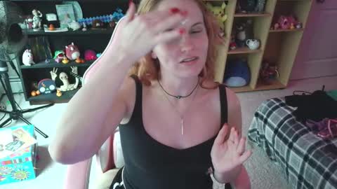 Mallow online show from December 14, 9:32 pm