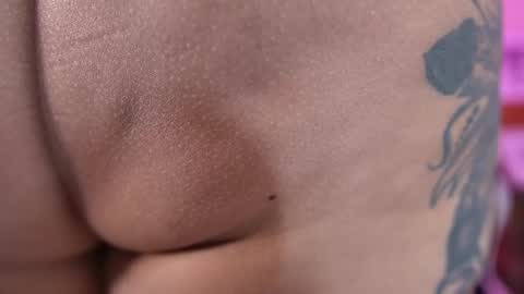 Manuela  online show from September 18, 3:32 am