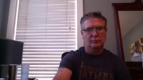 Fun time Daddy online show from April 3, 7:10 pm