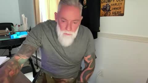 BikerDude online show from February 3, 8:35 pm