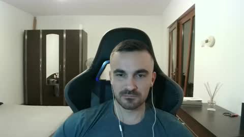 Victor online show from February 25, 7:28 pm