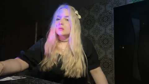 Alice online show from May 5, 4:46 pm