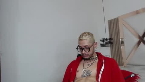 Snapshot of murdockh chatting on March 11, 7:57 am murdok  online show from March 11, 7:57 am