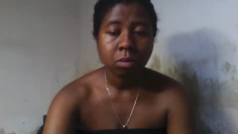 murielleee online show from May 18, 8:20 am