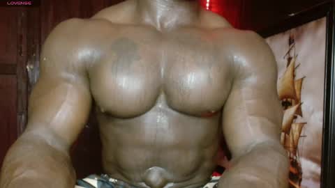 musclegod23 online show from April 21, 1:42 am