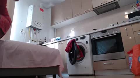 Snapshot of musclesqueen chatting on January 30, 11:55 am MusclesQueen online show from January 30, 11:55 am