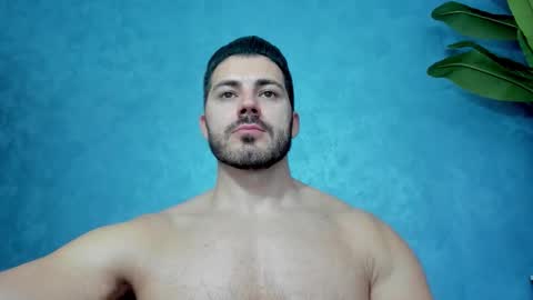 Snapshot of muscularmaster chatting on October 25, 10:43 pm muscularmaster onlyfans online show from October 25, 10:43 pm