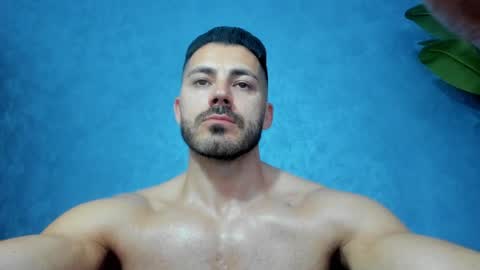 muscularmaster onlyfans online show from May 8, 9:09 pm