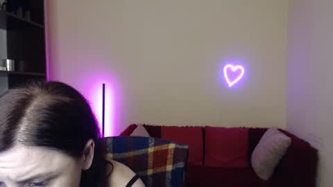 Jeneva online show from December 3, 6:52 pm