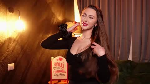 MuseSolis online show from February 13, 8:24 pm