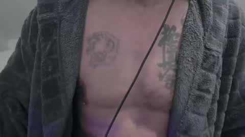 my432687 online show from December 18, 10:57 pm