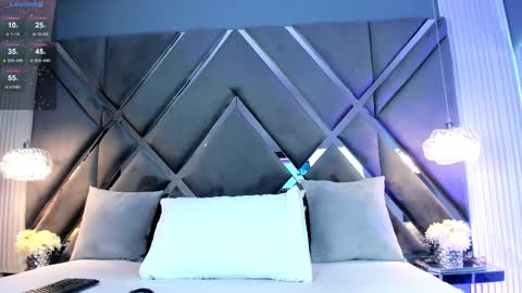 Mariana Evans online show from October 1, 11:42 am