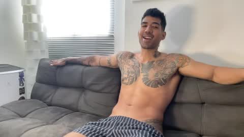 Myke esthetic online show from April 10, 3:39 pm