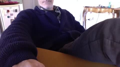 Bi sexy guy lovense hush is on private is open or password show tip if you like. online show from March 2, 7:43 am