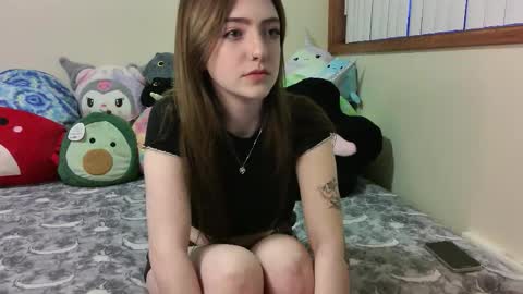 myrawood online show from March 21, 2:28 am