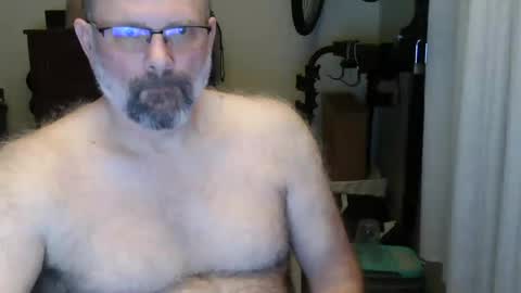 Just hanging out - No pressure online show from June 19, 5:35 am