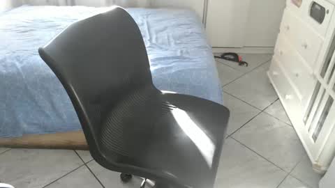 mysterbearmg online show from January 11, 8:04 pm