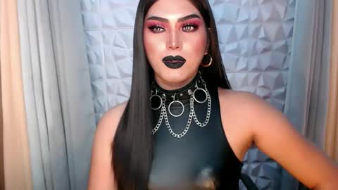 SUPPORT GODDESS TRISHA  AND DONT FORGET TO FOLLOW ME online show from October 11, 8:01 pm