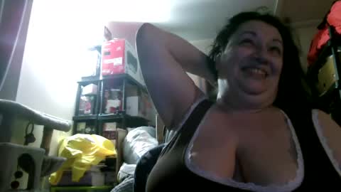 mysteriouswoman18 online show from July 27, 1:47 am