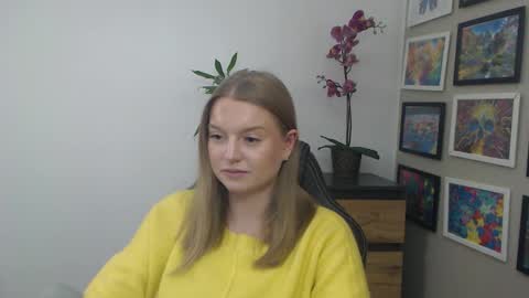 Erica online show from February 4, 2:32 pm