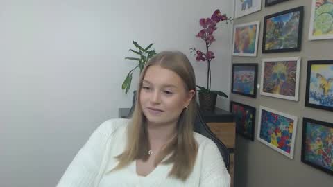 Erica online show from March 3, 1:40 pm