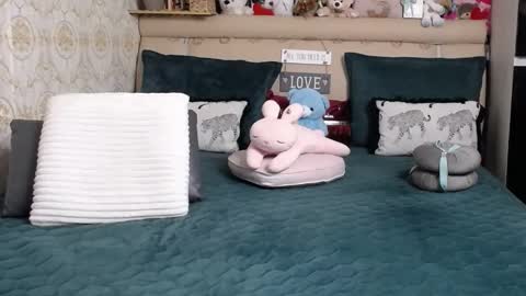 Shine online show from March 20, 10:15 pm