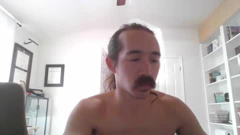 Snapshot of mythrowawayatx chatting on March 10, 2:48 pm mythrowawayatx online show from March 10, 2:48 pm